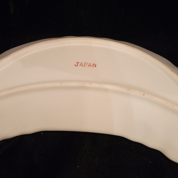 Vintage Japan china bone dish, crescent shape side plate. - Picture 4 of 5